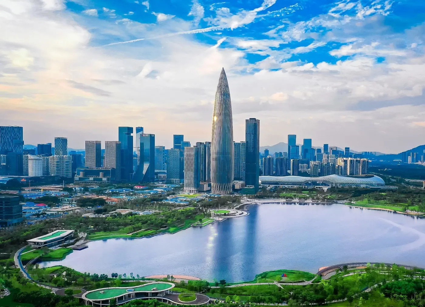 Ping An Finance Centre & the Skyline
